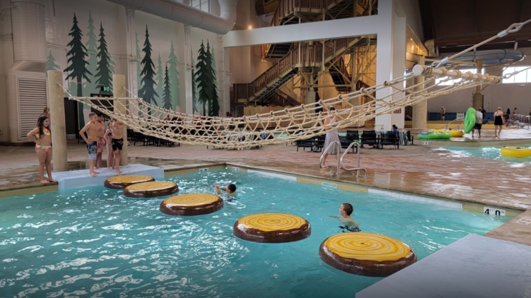 Great Wolf Lodge Water Park 768x431