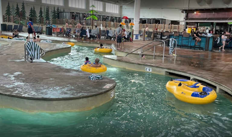 Great Wolf Lodge Water Park4 768x454