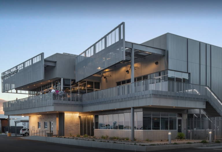 Volanti Runway Lounge Airpark6  768x524