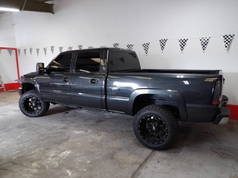 2005 GMC SIERRA SLT DURAMAX Drivers Side4 768x576
